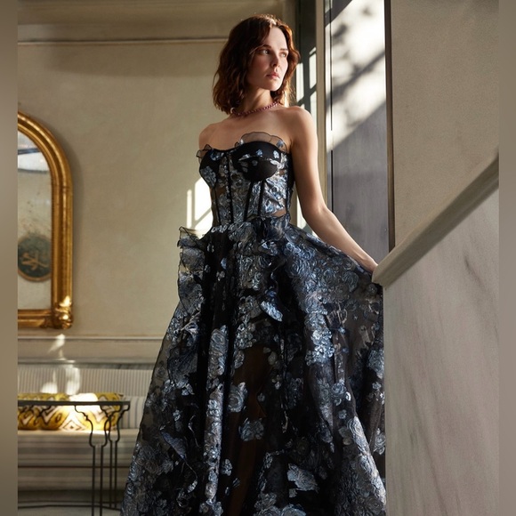 Alfabeta evening gown - Picture 2 of 5